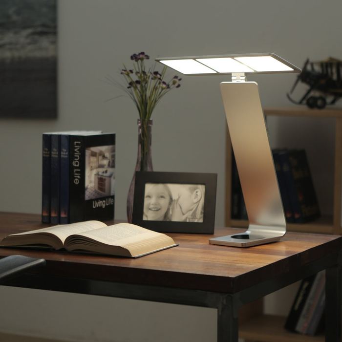 OLED 데스크 램프